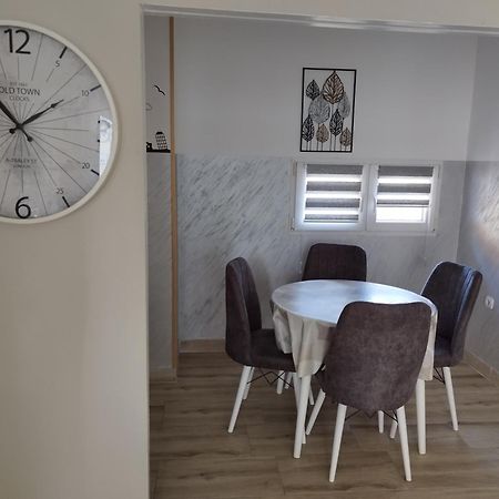 Apartman Petrov Доні-Мілановац Екстер'єр фото