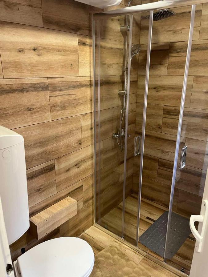 Apartman Petrov Доні-Мілановац Екстер'єр фото